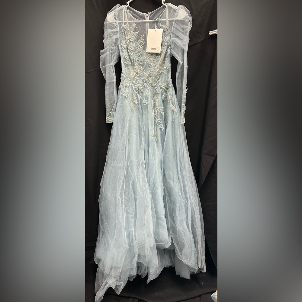 Mac Duggal 20361 NWT Elegant Blue Evening Gown *Sample Dress